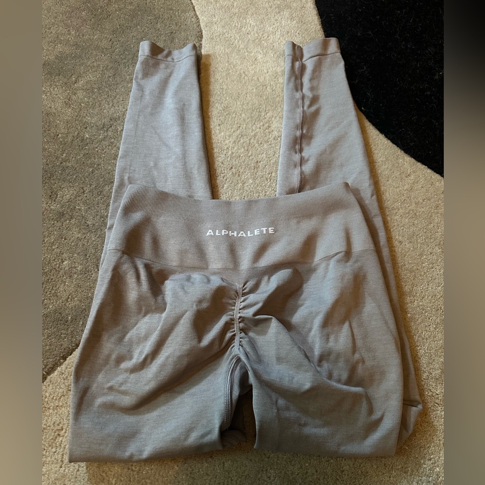 Alphalete amplify leggings